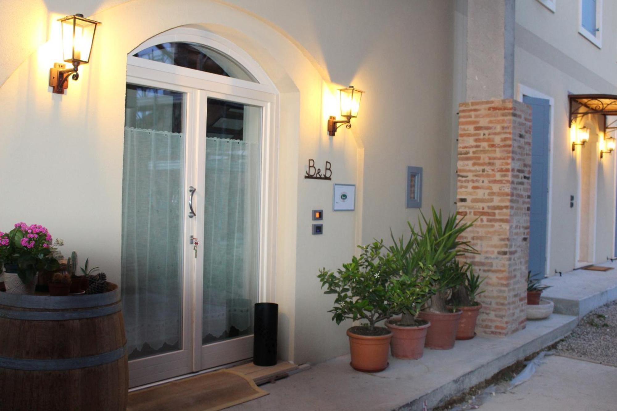 Bed And Breakfast Ca Tognella Пескантина Экстерьер фото
